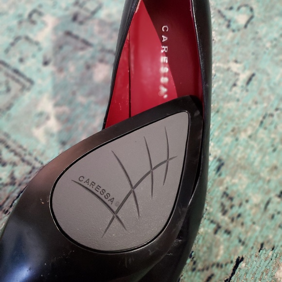 Caressa Leather Black Heel - Picture 5 of 5